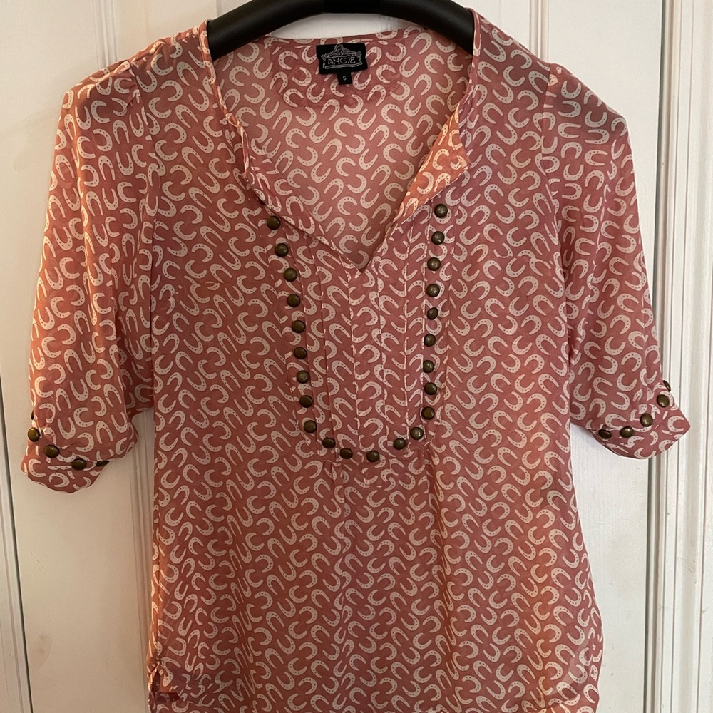 REDUCED🔥Angie sheer top, short sleeve PRICE ⤵️ 4-12